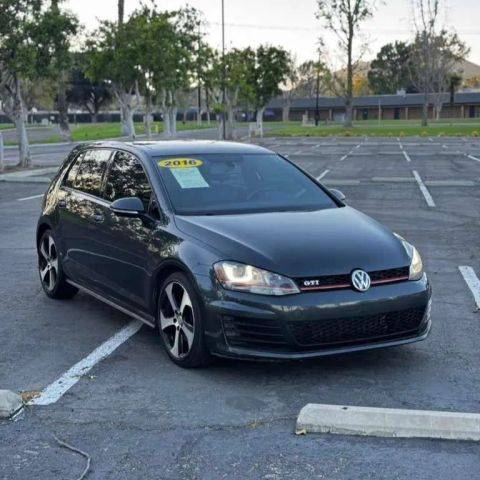 2016 Volkswagen Golf GTI SE FWD photo