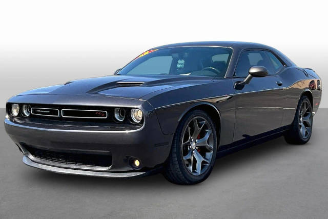 2015 Dodge Challenger R/T Plus RWD photo