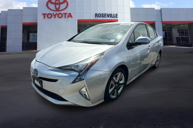 2016 Toyota Prius Three Touring FWD photo