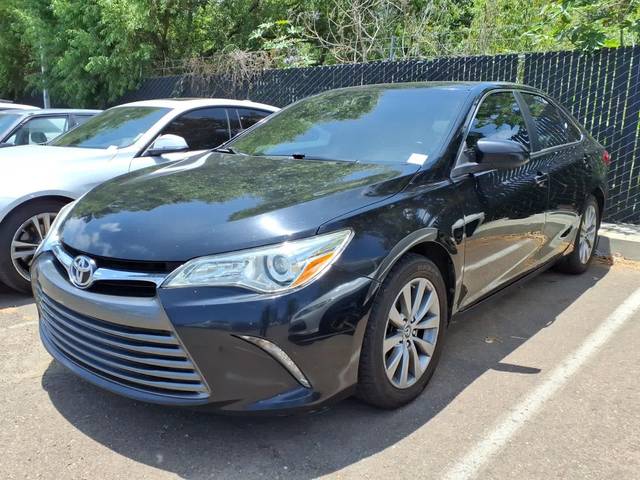 2016 Toyota Camry XLE FWD photo