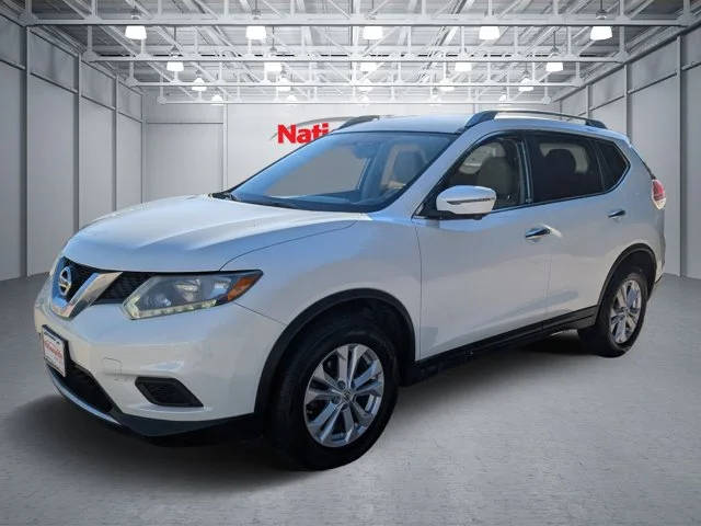 2016 Nissan Rogue SV AWD photo