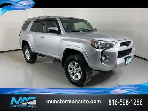 2016 Toyota 4Runner SR5 4WD photo