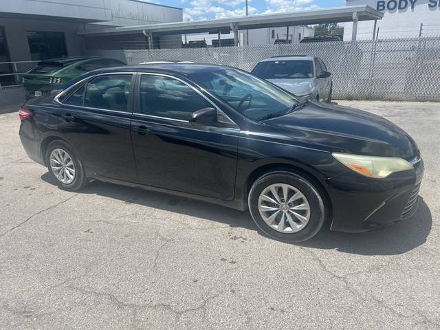 2016 Toyota Camry LE FWD photo