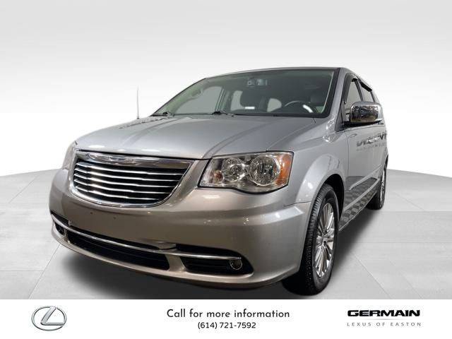 2016 Chrysler Town and Country Touring-L FWD photo