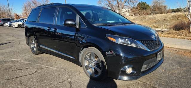 2015 Toyota Sienna SE Premium FWD photo