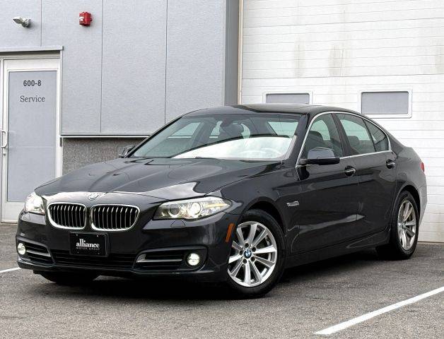 2016 BMW 5 Series 528i xDrive AWD photo