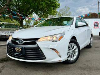2016 Toyota Camry LE FWD photo