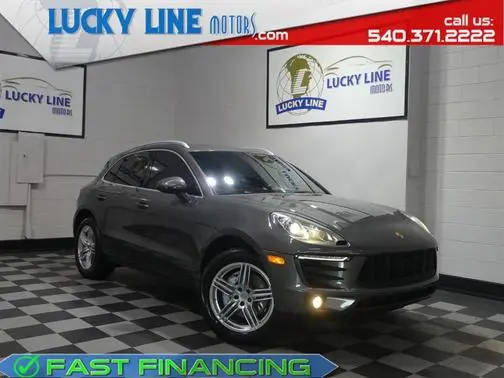 2016 Porsche Macan S AWD photo
