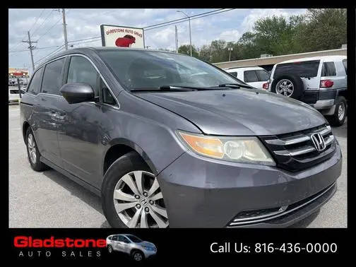 2016 Honda Odyssey SE FWD photo