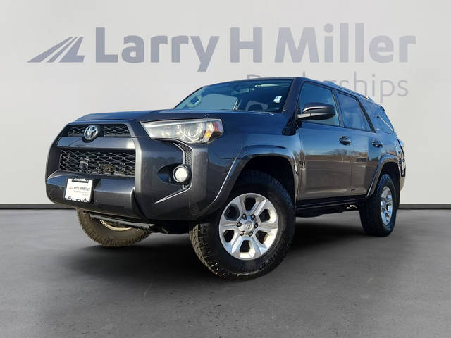 2015 Toyota 4Runner SR5 4WD photo