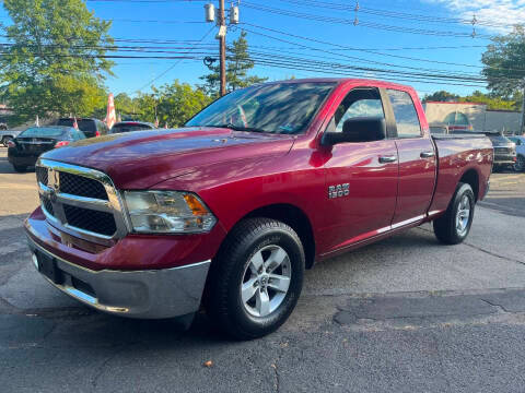 2015 Ram 1500 SLT RWD photo