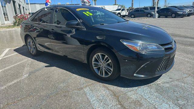 2015 Toyota Camry SE FWD photo