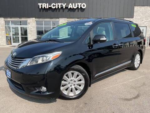 2016 Toyota Sienna LTD FWD photo