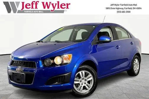 2016 Chevrolet Sonic LT FWD photo