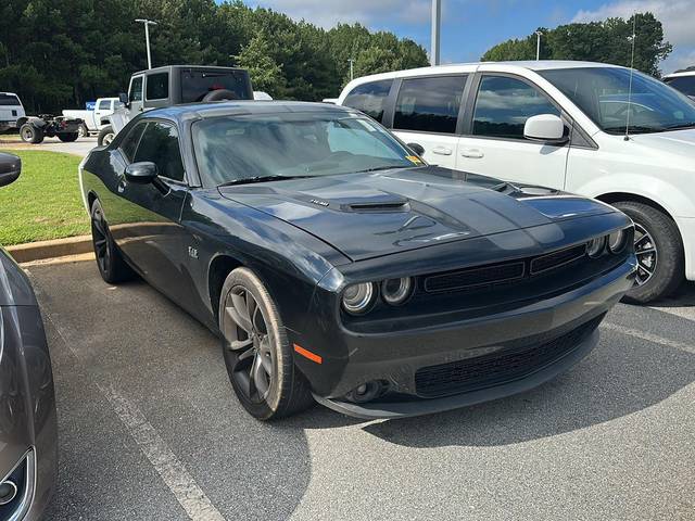 2016 Dodge Challenger R/T RWD photo