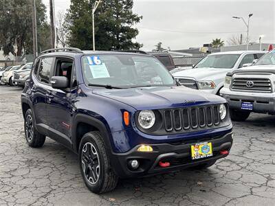 2016 Jeep Renegade Trailhawk 4WD photo