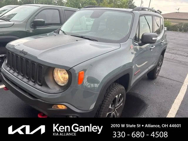 2016 Jeep Renegade Trailhawk 4WD photo