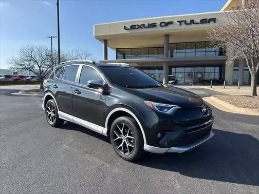 2016 Toyota RAV4 SE FWD photo