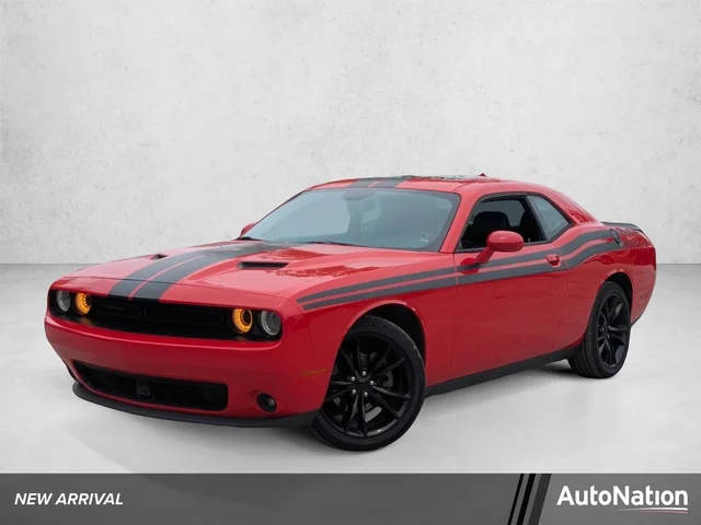 2016 Dodge Challenger SXT Plus RWD photo