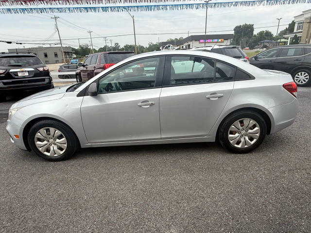 2016 Chevrolet Cruze LS FWD photo