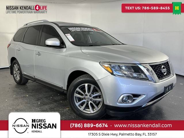 2016 Nissan Pathfinder SL FWD photo