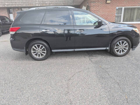2016 Nissan Pathfinder S 4WD photo