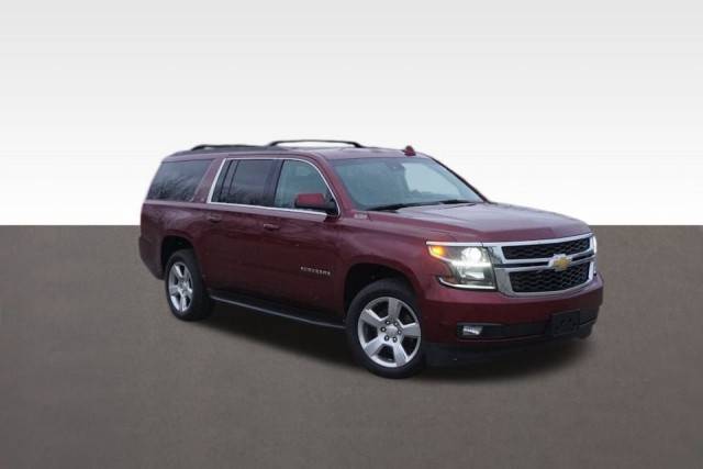 2016 Chevrolet Suburban LT 4WD photo