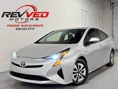 2016 Toyota Prius Three FWD photo
