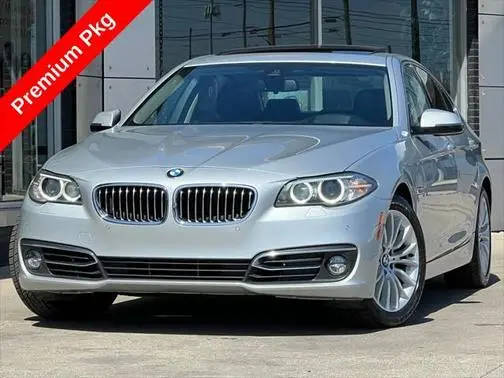 2016 BMW 5 Series 528i xDrive AWD photo