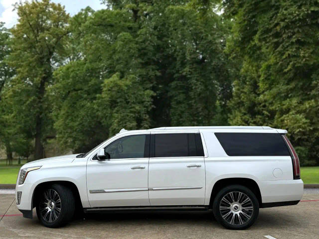 2016 Cadillac Escalade ESV Platinum 4WD photo