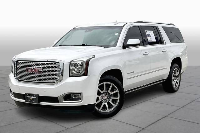 2016 GMC Yukon XL Denali RWD photo