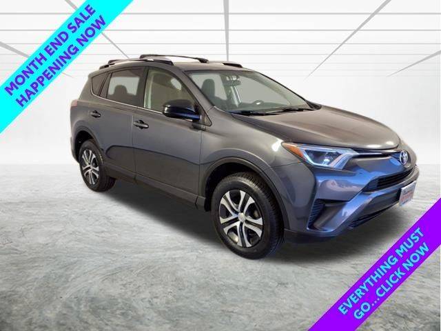 2016 Toyota RAV4 LE FWD photo