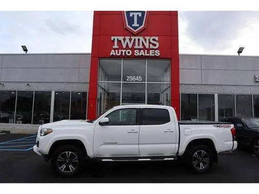 2016 Toyota Tacoma TRD Sport 4WD photo