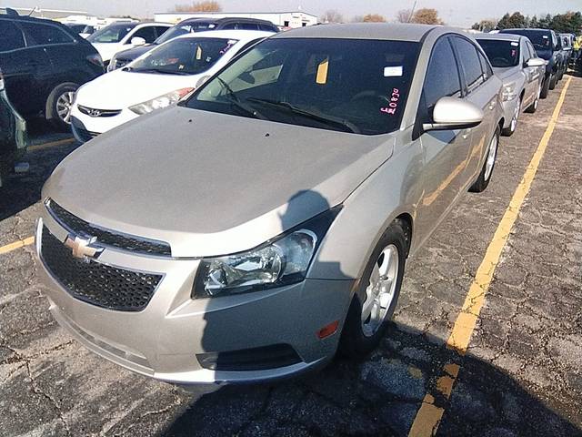 2016 Chevrolet Cruze LT FWD photo