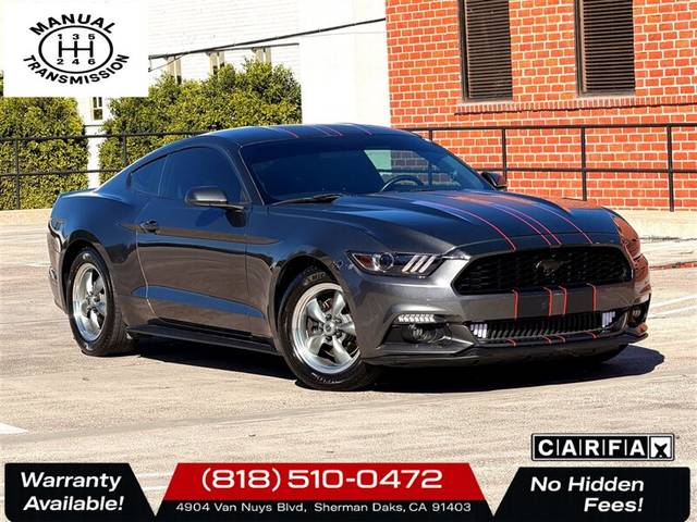 2016 Ford Mustang V6 RWD photo