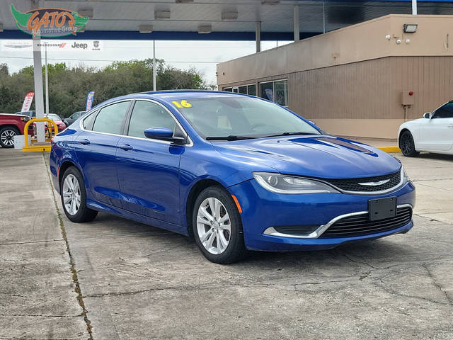 2016 Chrysler 200 Limited FWD photo