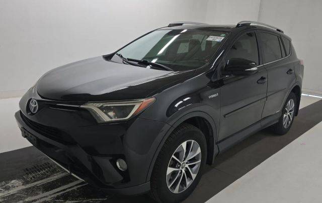 2016 Toyota RAV4 XLE AWD photo