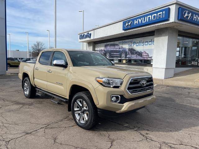 2016 Toyota Tacoma Limited 4WD photo