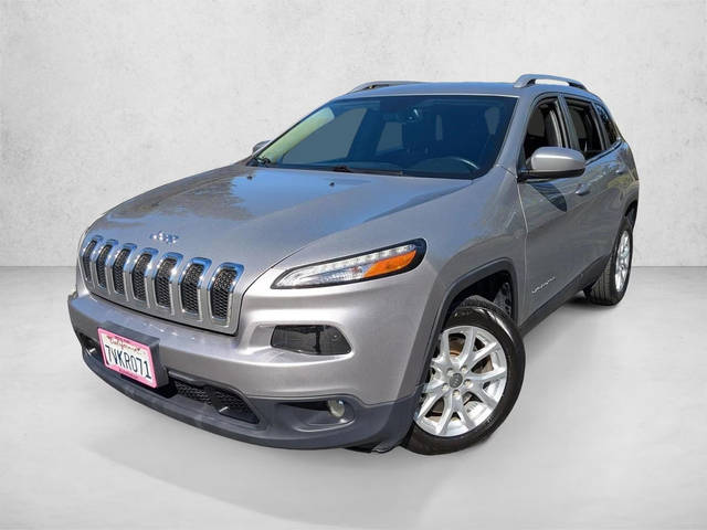 2016 Jeep Cherokee Latitude FWD photo