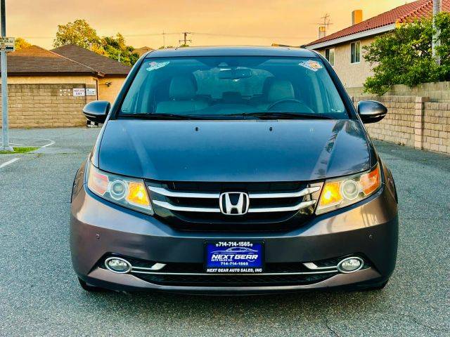 2016 Honda Odyssey Touring Elite FWD photo