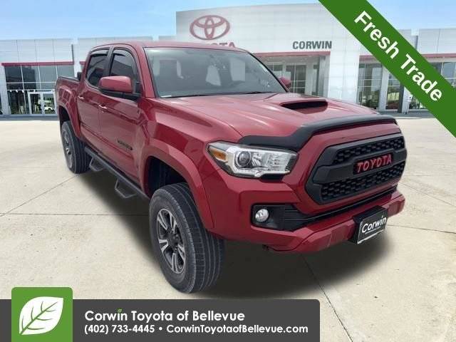 2016 Toyota Tacoma TRD Sport 4WD photo