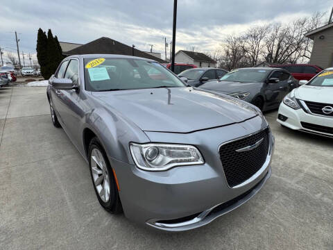 2015 Chrysler 300 Limited RWD photo
