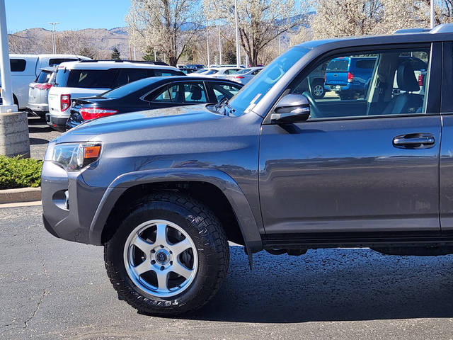 2016 Toyota 4Runner SR5 Premium 4WD photo