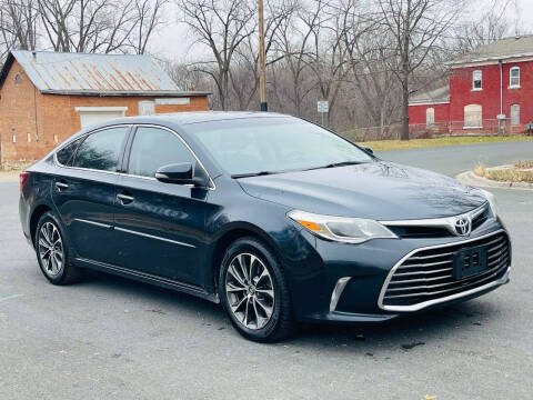 2016 Toyota Avalon XLE Premium FWD photo