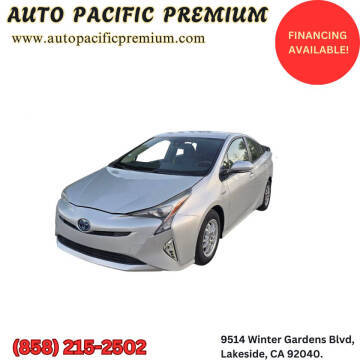 2016 Toyota Prius Four Touring FWD photo