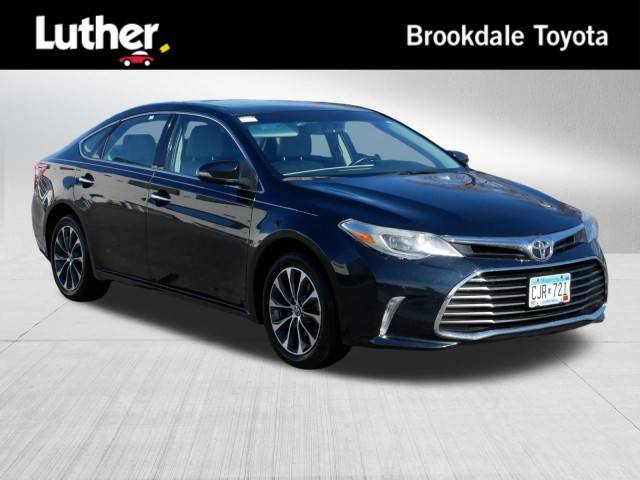 2016 Toyota Avalon XLE Plus FWD photo