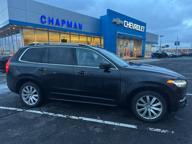 2016 Volvo XC90 T6 Momentum AWD photo