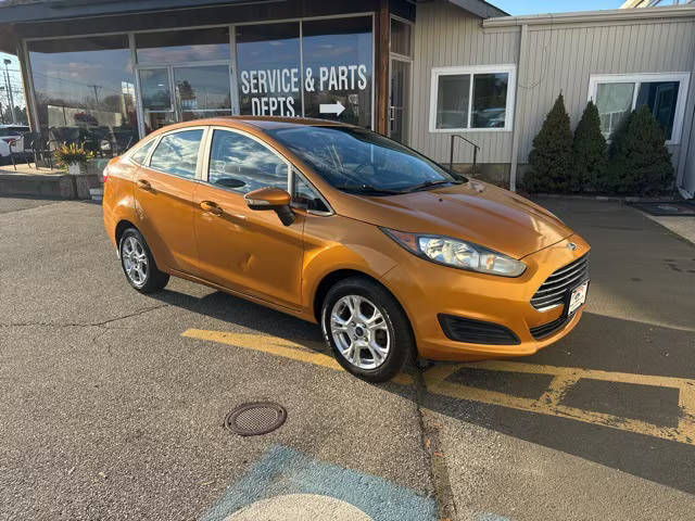 2016 Ford Fiesta SE FWD photo