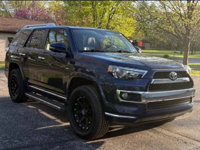 2016 Toyota 4Runner Limited 4WD photo