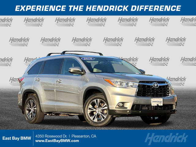 2016 Toyota Highlander XLE AWD photo